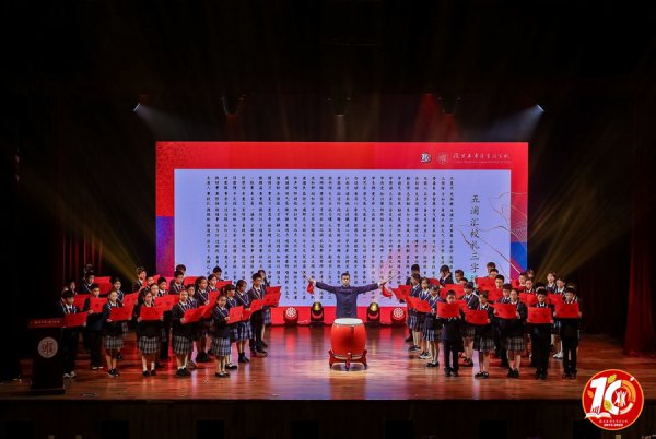 上海这位语文名师说，成为校长后的十年，他更懂得了训诲的本与真